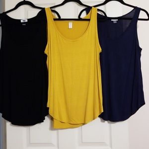Bundle of 3 Tops